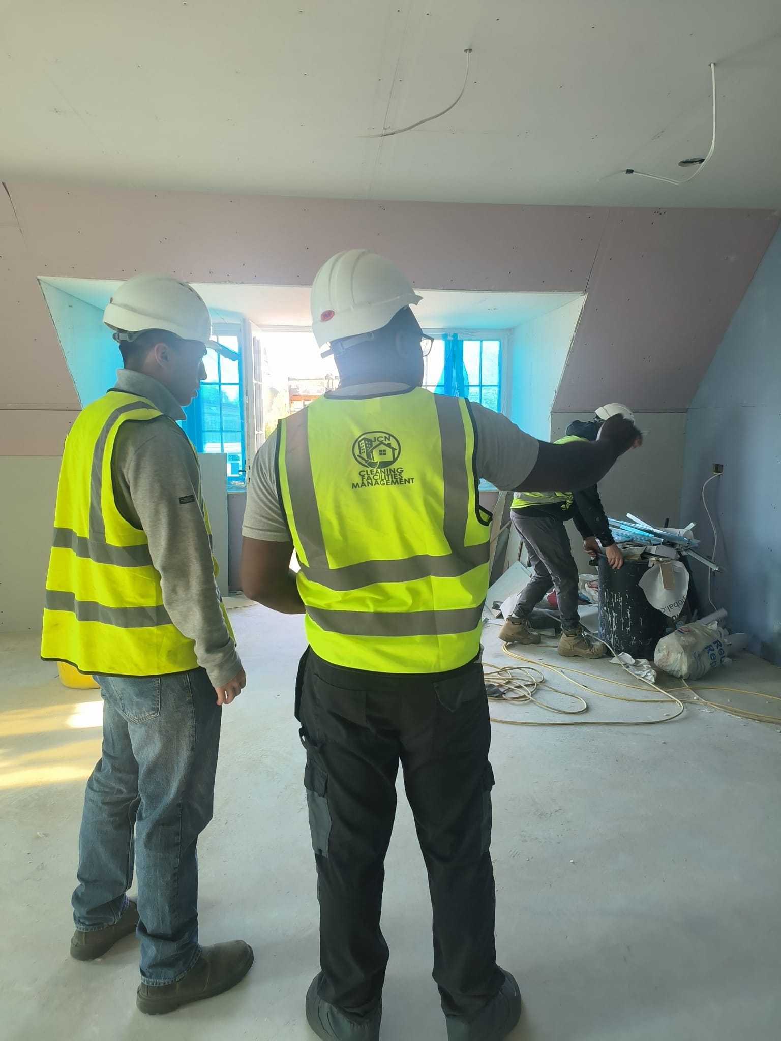 Professional site security services - SIA licensed officers
